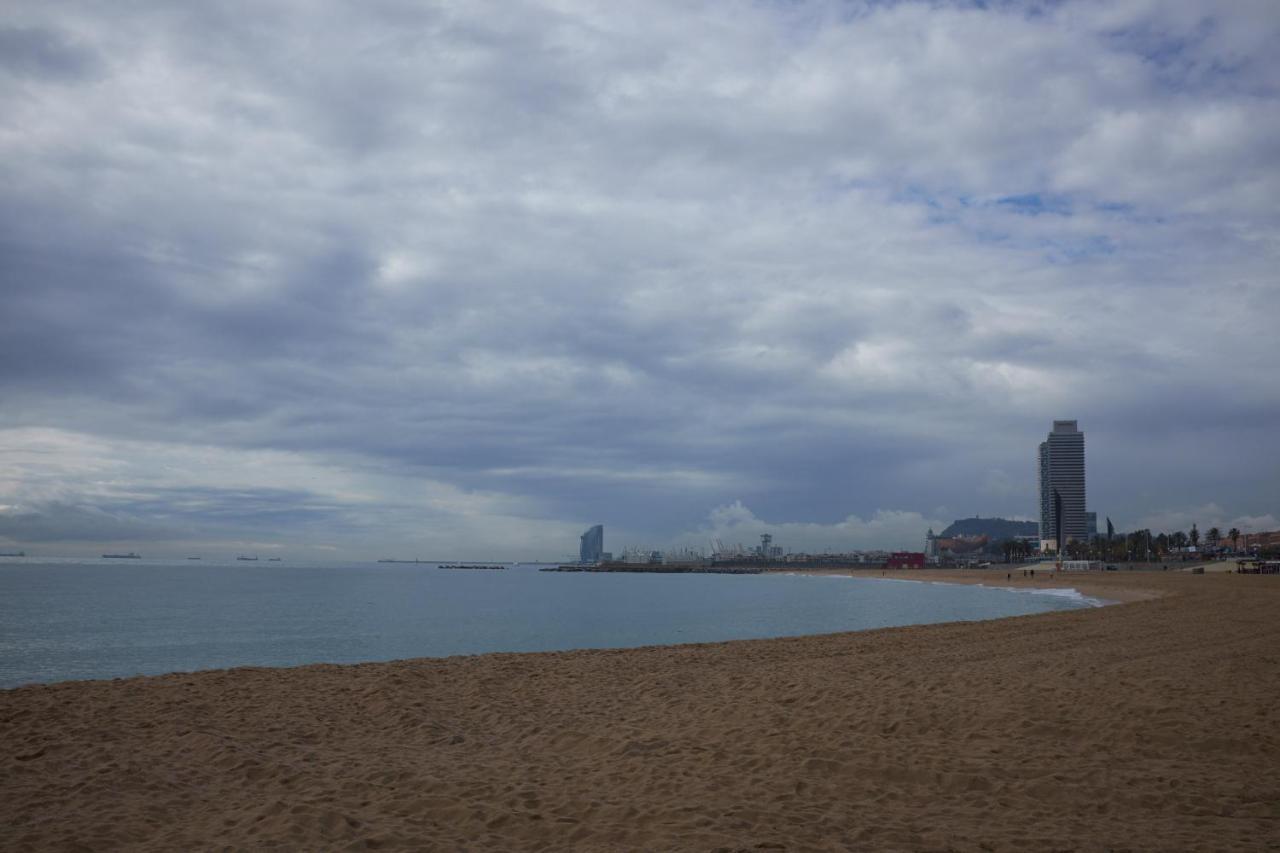 Luxury 1br With Patio Near The Appartement Barcelona